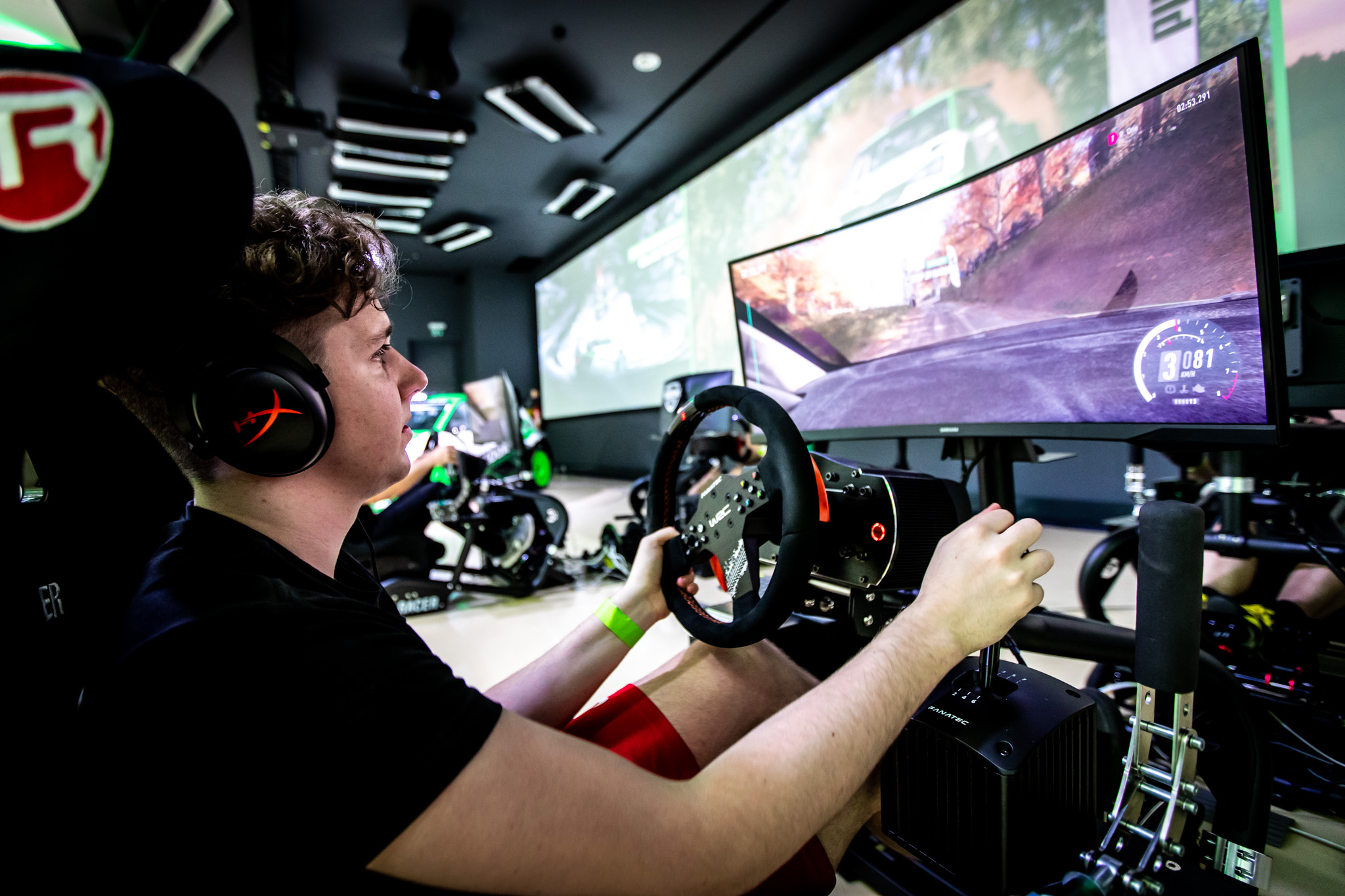 Závodní simulátory